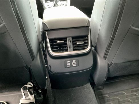 Used 2023 Subaru Outback Premium w/ Popular Package #1 AWD/4WD image 10