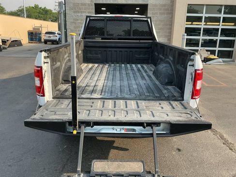 Used 2018 Ford F150 XLT w/ Heavy-Duty Payload Package AWD/4WD image 22