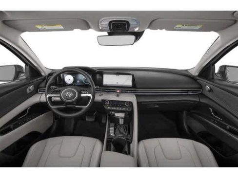 Used 2023 Hyundai Elantra Limited FWD image 11