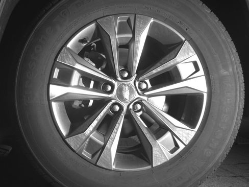 Used 2025 Chevrolet Equinox LT image 12