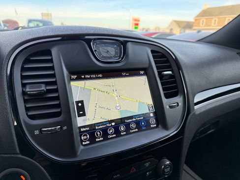 Used 2019 Chrysler 300 S image 15