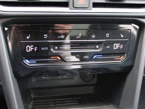 New 2026 Volkswagen Taos SEL AWD/4WD image 14
