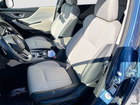 Used 2024 Subaru Forester Premium image 18