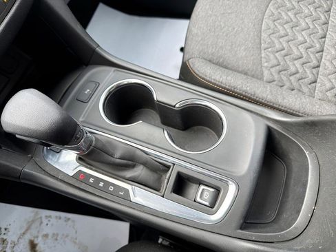 Used 2023 Chevrolet Equinox LT image 28