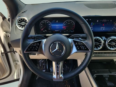 Certified 2025 Mercedes-Benz GLA 250 image 22