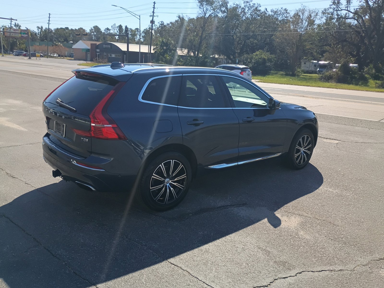 Used 2019 Volvo XC60 T5 Inscription w/ Protection Package Premier FWD image 5