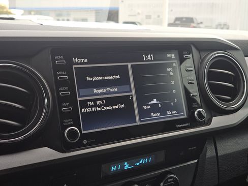 Used 2023 Toyota Tacoma TRD Sport image 16