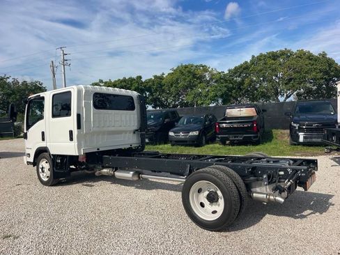 New 2024 Chevrolet Low Cab Forward RWD image 3