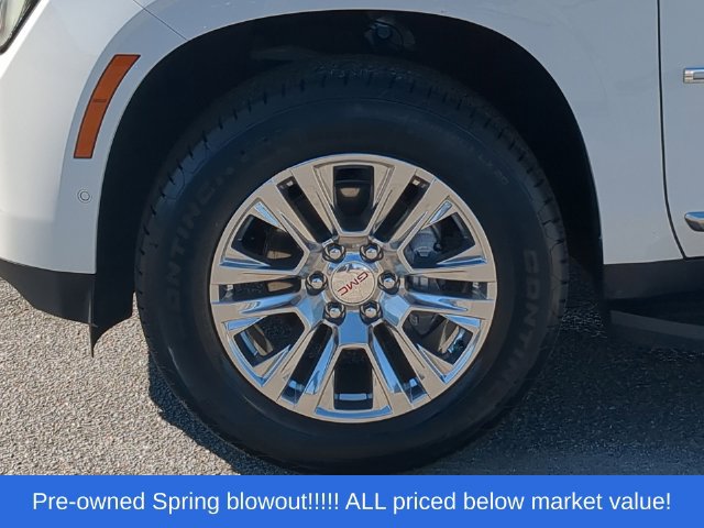 Used 2025 GMC Yukon Denali AWD/4WD image 18