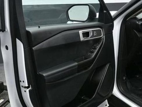 Used 2021 Ford Explorer 4WD image 15