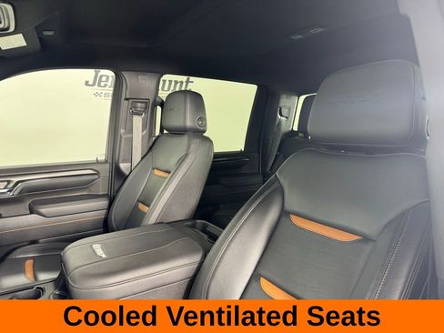 Used 2024 GMC Sierra 2500 AT4 w/ Technology Package image 11