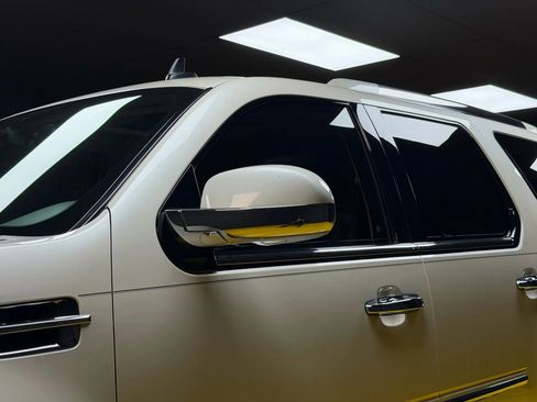 Used 2012 Cadillac Escalade Platinum image 9