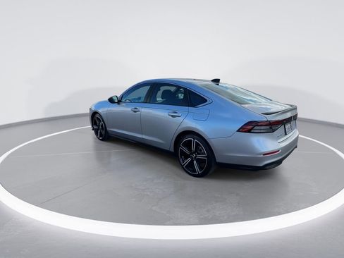 Used 2024 Honda Accord Sport image 8