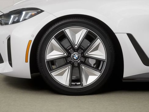 New 2026 BMW i4 xDrive40i w/ Premium Package AWD/4WD image 48