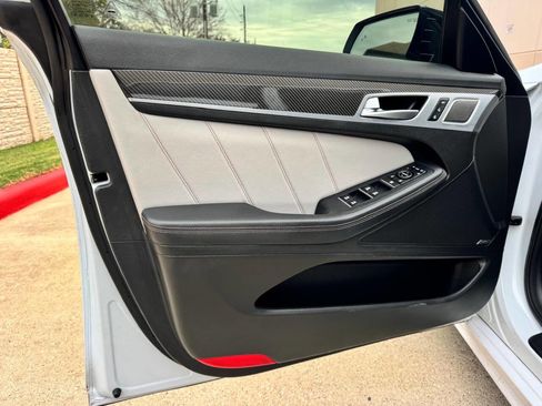 Used 2018 Genesis G80 3.3T Sport image 9