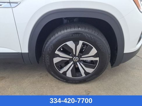New 2026 Volkswagen Atlas Cross Sport SE image 23