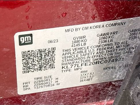 Used 2024 Chevrolet Trax LS w/ LS Convenience Package FWD image 23