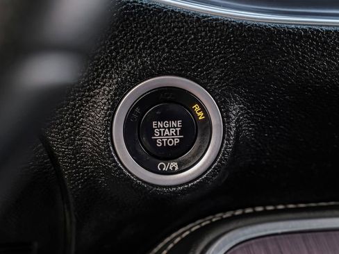 Used 2018 Dodge Challenger R/T image 18