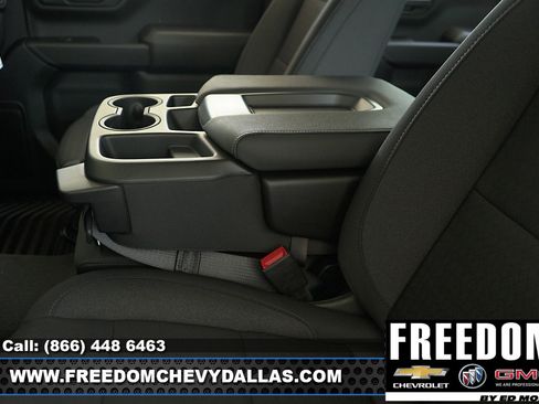 New 2025 GMC Sierra 1500 Pro w/ Graphite Edition image 33