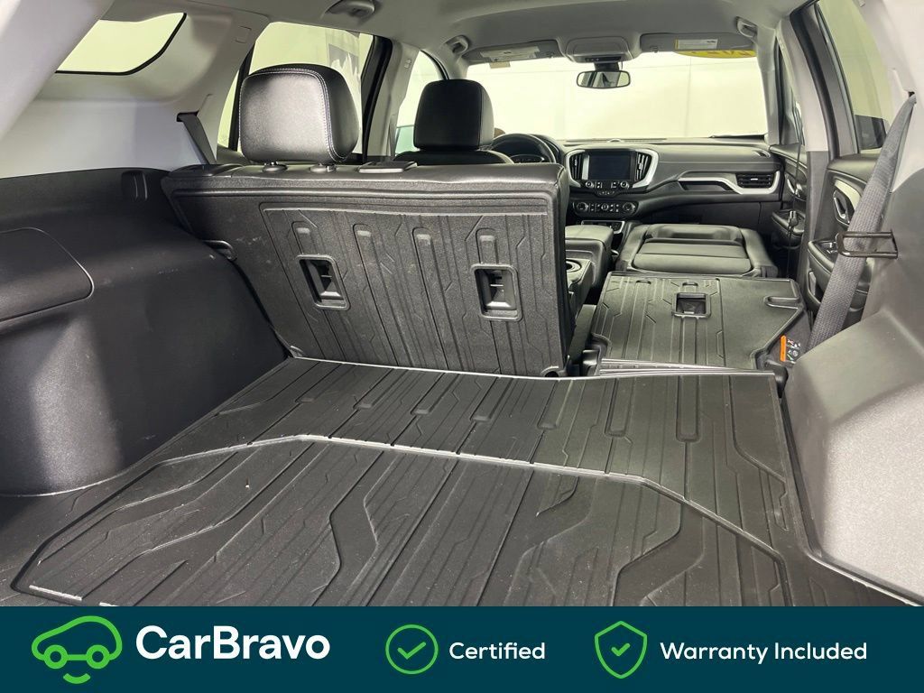 Used 2024 GMC Terrain SLT w/ LPO, Floor Liner Package AWD/4WD image 18