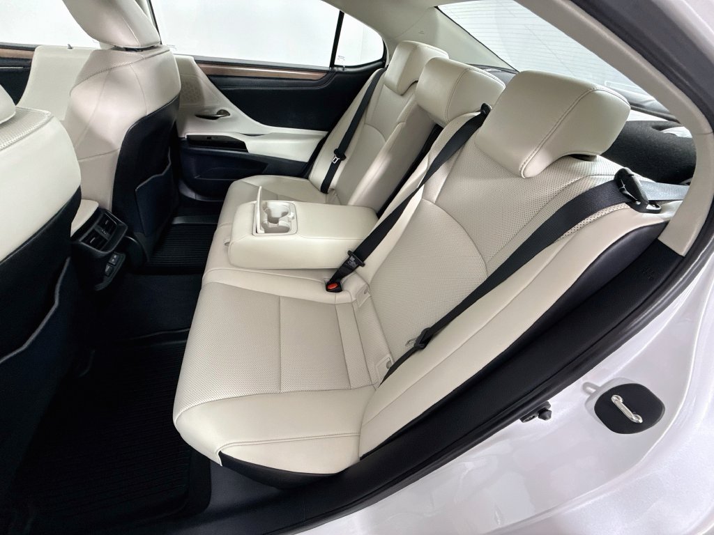 Certified 2023 Lexus ES 350 w/ Premium Package FWD image 25