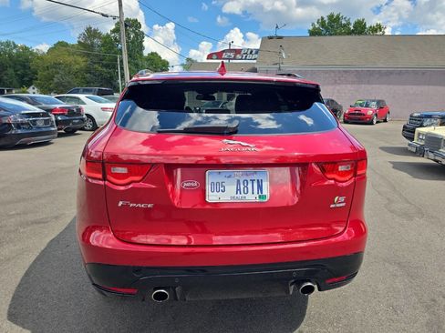 Used 2018 Jaguar F-PACE S image 5