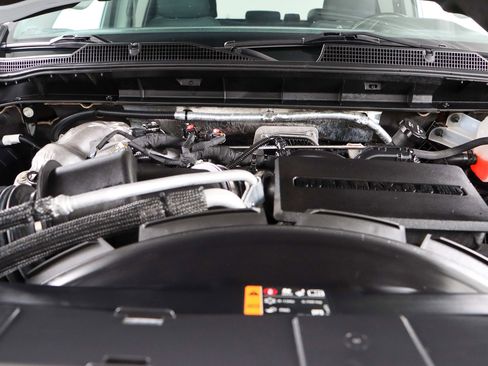 Used 2024 Chevrolet Silverado 3500 LT image 31