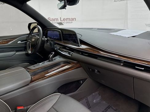 Used 2023 Cadillac Escalade Premium Luxury w/ LPO, Radiant Package image 33