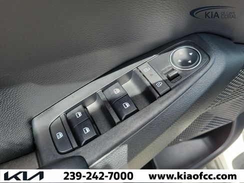 New 2026 Kia Seltos S FWD image 20