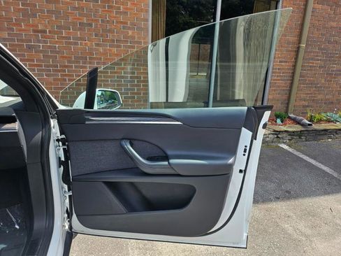 Used 2023 Tesla Model X AWD/4WD image 60