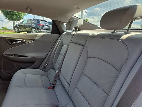 Used 2017 Chevrolet Malibu LT FWD image 32