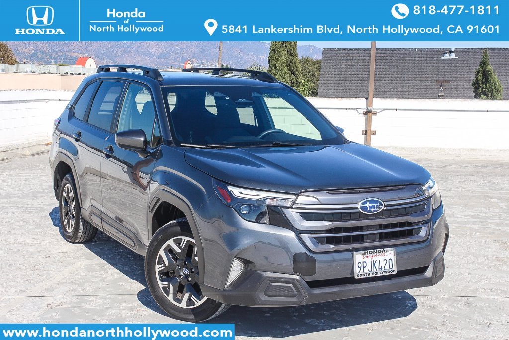 Used 2025 Subaru Forester Premium w/ Convenience Package #1 AWD/4WD image 1