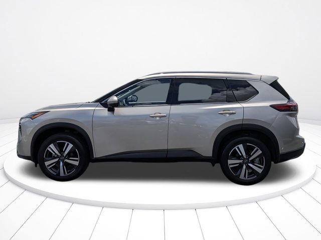 Used 2024 Nissan Rogue SL AWD/4WD image 6
