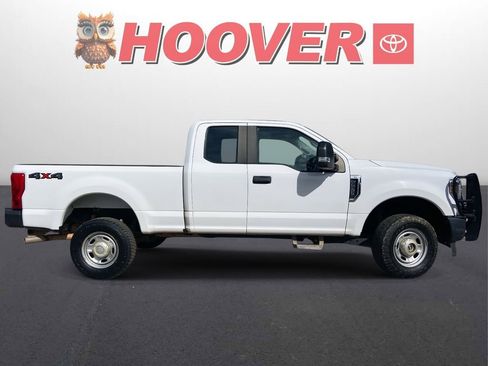Used 2018 Ford F250 XL w/ Power Equipment Group image 2