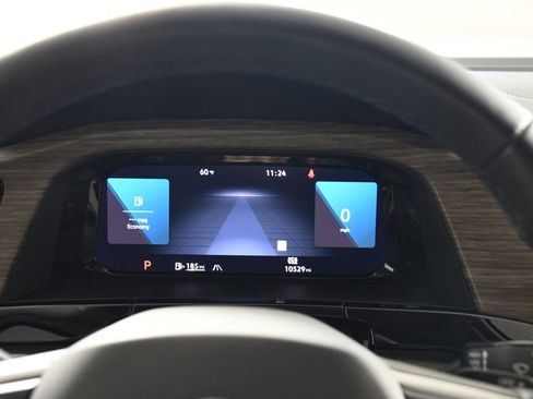 Used 2025 Volkswagen Atlas SEL Premium R-Line image 31