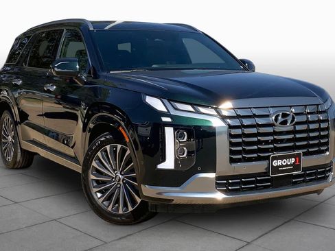 Used 2025 Hyundai Palisade Calligraphy AWD/4WD image 3