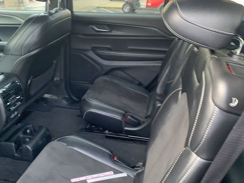 Used 2023 Jeep Grand Cherokee L Laredo image 36