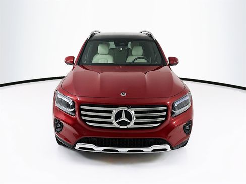 Certified 2025 Mercedes-Benz GLB 250 image 2