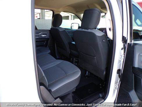 Used 2020 RAM 2500 Big Horn w/ Level 1 Equipment Group AWD/4WD image 30