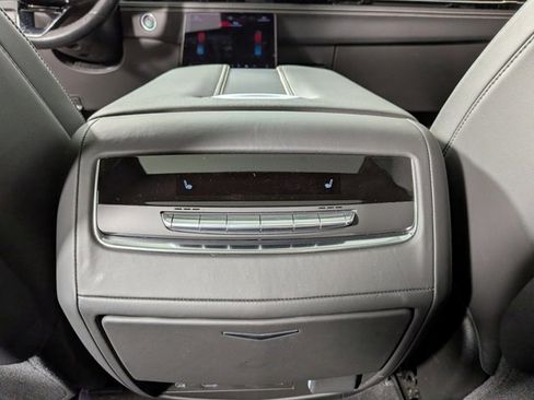 Certified 2025 Cadillac Escalade V w/ LPO, ONYX Package image 34