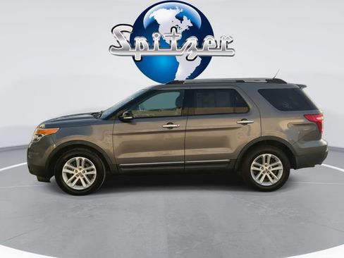 Used 2014 Ford Explorer XLT w/ Equipment Group 202A image 6