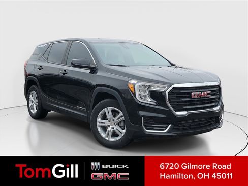 Used 2024 GMC Terrain SLE image 1