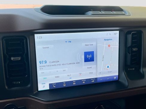 Used 2024 Ford Bronco Outer Banks AWD/4WD image 15