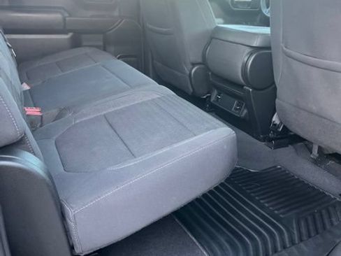 Used 2022 Chevrolet Silverado 1500 Custom AWD/4WD image 9