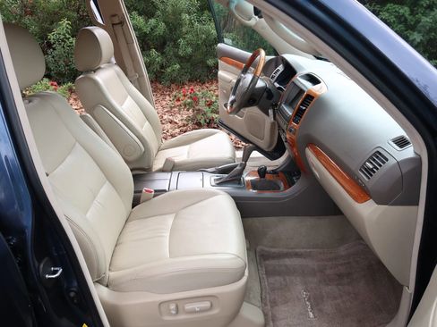 Used 2004 Lexus GX 470 AWD/4WD image 14