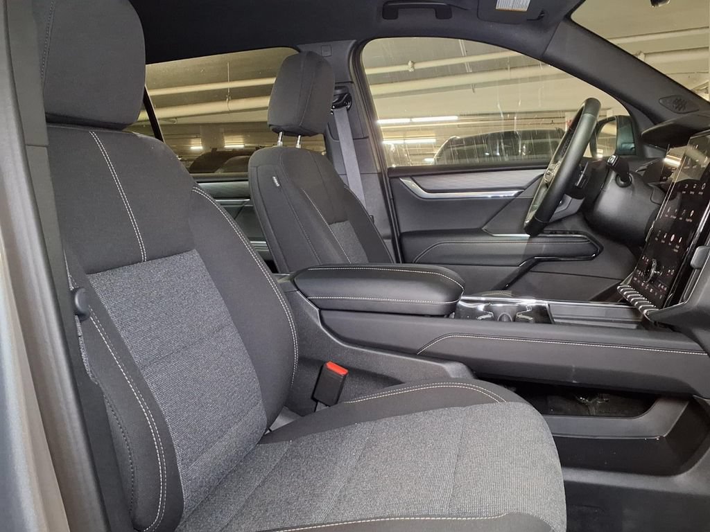 Used 2026 GMC Acadia Elevation w/ Black Edition AWD/4WD image 21