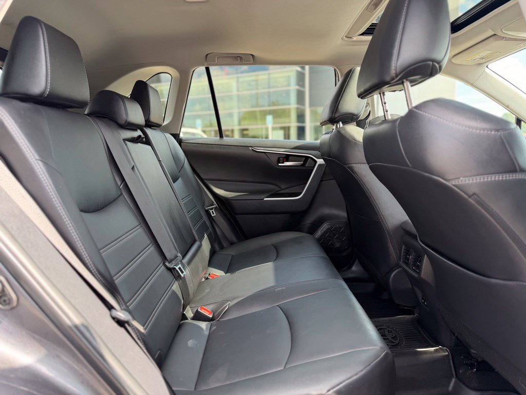 Used 2023 Toyota RAV4 XLE Premium FWD image 10
