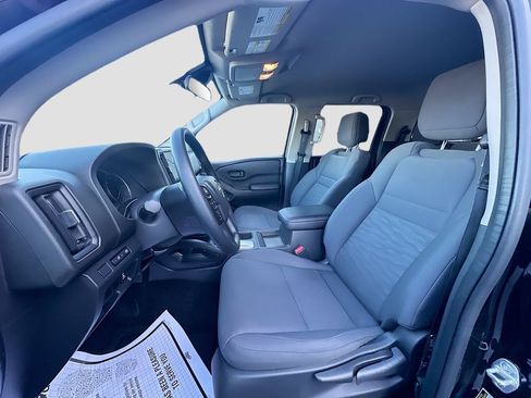 Used 2025 Nissan Frontier S w/ S Utility Package image 17