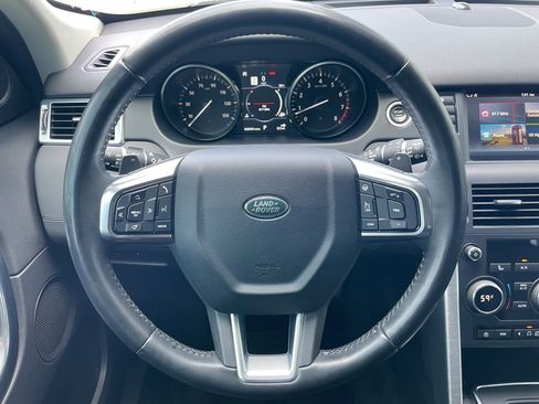Used 2018 Land Rover Discovery Sport HSE AWD/4WD image 21