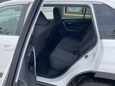 Used 2023 Toyota RAV4 XLE image 31